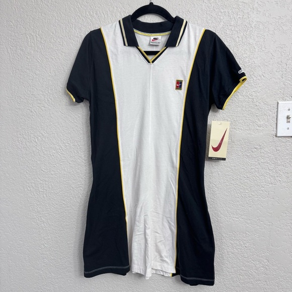 NWT Vintage 1990s Nike Challenge Court Dri-Fit Tennis Dress - Size L - Picture 1 of 7